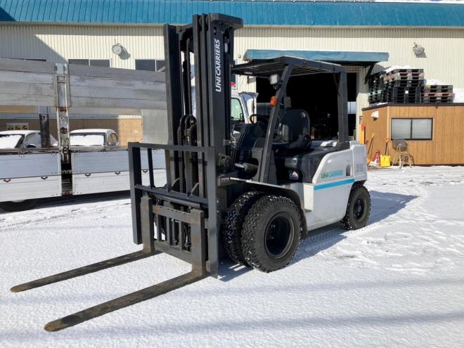 フォークリフトユニキャリア　中古　HIF4F35D　建機