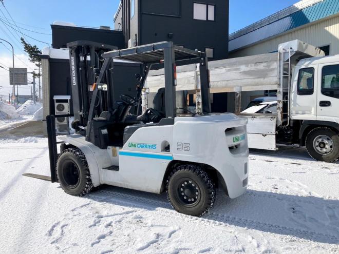 フォークリフトユニキャリア　中古　HIF4F35D　建機