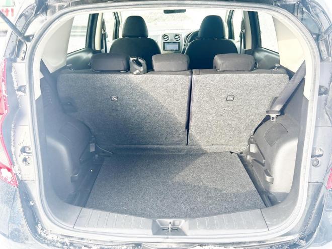 ノート1.2X FOUR Vセレクション+セーフティ 4WD　ローンが不安な方＜優遇ローン＞本州仕入　エマージェンシーブレーキ　社外ナビ 4WD