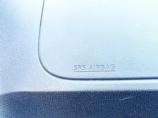 ノート1.2X FOUR Vセレクション+セーフティ 4WD　ローンが不安な方＜優遇ローン＞本州仕入　エマージェンシーブレーキ　社外ナビ 4WD