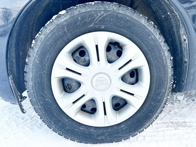 ノート1.2X FOUR Vセレクション+セーフティ 4WD　ローンが不安な方＜優遇ローン＞本州仕入　エマージェンシーブレーキ　社外ナビ 4WD