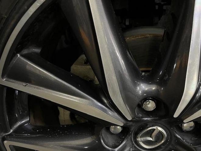 CX-5ＸＤ　プロアクティブ　本州仕入　寒冷地仕様　禁煙車　ドライビングポジションサポートＰＫＧ　衝突軽減ブレーキ　レーダークルーズ　ブラインドスポット　純正１９インチＡＷ　社外１７ＡＷ＋スタッドレスタイヤ付　パワートランク 4WD 2200 5Dr