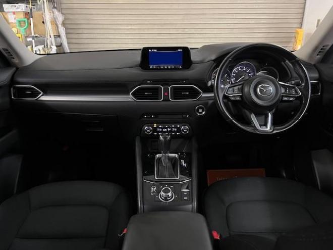 CX-5ＸＤ　プロアクティブ　本州仕入　寒冷地仕様　禁煙車　ドライビングポジションサポートＰＫＧ　衝突軽減ブレーキ　レーダークルーズ　ブラインドスポット　純正１９インチＡＷ　社外１７ＡＷ＋スタッドレスタイヤ付　パワートランク 4WD 2200 5Dr