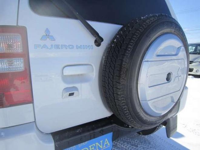 パジェロミニプレミアム セレクション 4WD　社外ナビ&フルセグTV Bカメラ ETC ハーフレザー&シートヒーター キーレスエンジンスターター 社外アルミ フォグ ドアバイザー Pガラス 夏タイヤ+純正アルミ積込み 1年間保証付 660