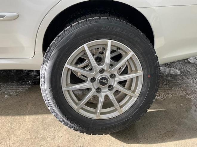 クラウンロイヤルサルーン　ｉ－Ｆｏｕｒ　寒冷地仕様　禁煙車　後期型　社外１６インチＡＷ　スタッドレスタイヤ付　クルーズコントロール　純正ＨＤＤナビ　フルセグ地デジ　ＤＶＤ再生　Ｂｌｕｅｔｏｏｔｈオーディオ　バックカメラ　コーナーセンサー 4WD 2500 4Dr