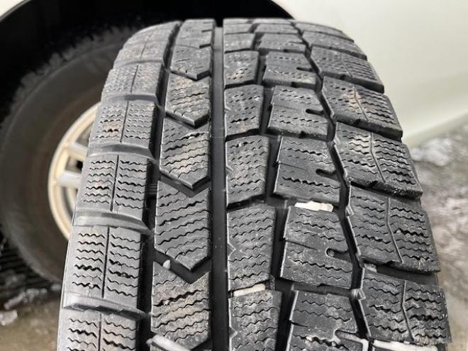 クラウンロイヤルサルーン　ｉ－Ｆｏｕｒ　寒冷地仕様　禁煙車　後期型　社外１６インチＡＷ　スタッドレスタイヤ付　クルーズコントロール　純正ＨＤＤナビ　フルセグ地デジ　ＤＶＤ再生　Ｂｌｕｅｔｏｏｔｈオーディオ　バックカメラ　コーナーセンサー 4WD 2500 4Dr