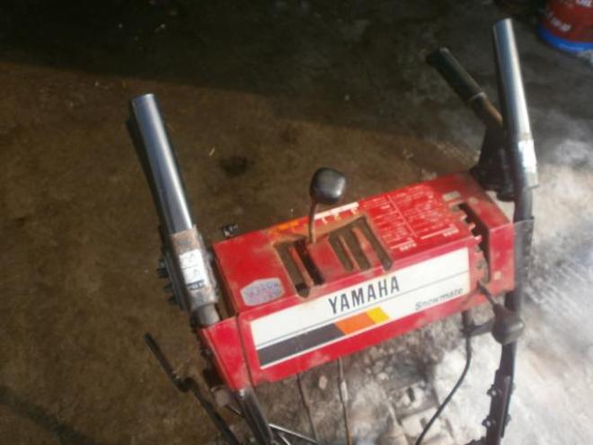 除雪機ヤマハ　スノーメイト　５馬力
