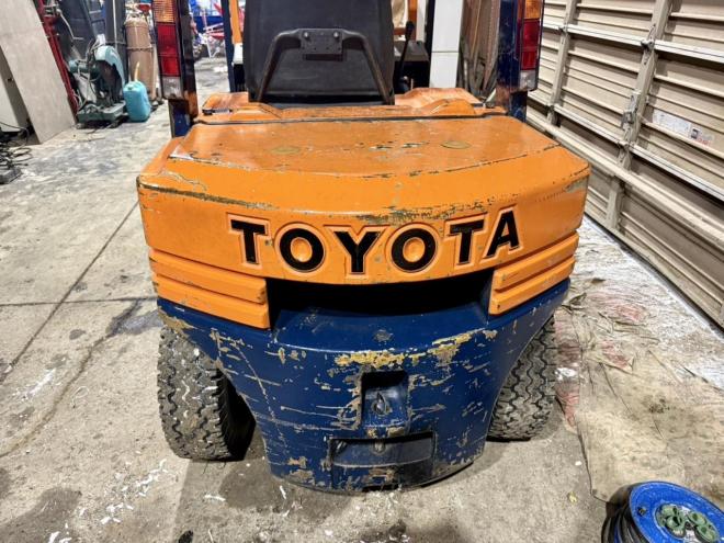 フォークリフトトヨタ 5FGL25 2.5トン ガソリン ヒンジ付き 毎年点検済