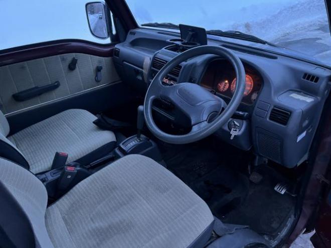 サンバーバン　ディアスクラシック 4WD 660 5Dr