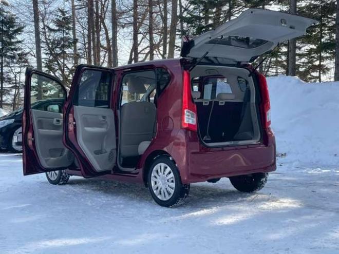 ムーヴL 4WD　アイドリングストップ　シートヒーター　ABS　横滑り防止装置　キーレス　エアコン　パワーウィンドウ　パワステ　寒冷地仕様 660