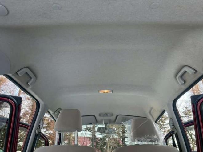 ムーヴL 4WD　アイドリングストップ　シートヒーター　ABS　横滑り防止装置　キーレス　エアコン　パワーウィンドウ　パワステ　寒冷地仕様 660