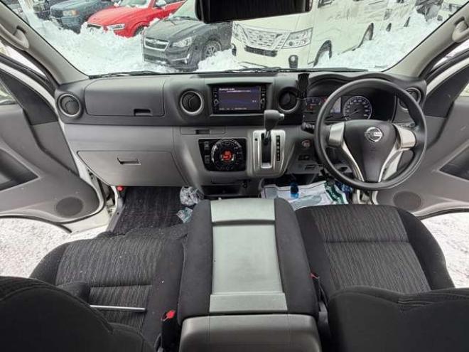 キャラバンNV350 2.5 プレミアムGX ロングボディ ディーゼルターボ 4WD　バックカメラ　エアコン　ドライブレコーダー　ETC　パワステ　パワーウィンドウ　スマートキー　キーレス　片側スライドドア 2500