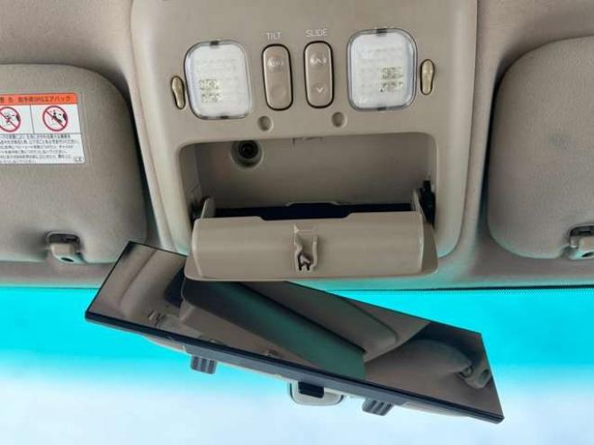 ランドクルーザー100 4.2 VXリミテッド Gセレクション ディーゼルターボ 4WD　ETC　パワステ　電動シート　クルーズコントロール　ABS　シートヒーター　パワーウィンドウ　キーレス　サンルーフ　アルミホイール 4200