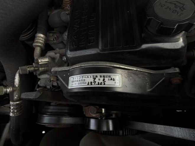 ランドクルーザー100 4.2 VXリミテッド Gセレクション ディーゼルターボ 4WD　ETC　パワステ　電動シート　クルーズコントロール　ABS　シートヒーター　パワーウィンドウ　キーレス　サンルーフ　アルミホイール 4200