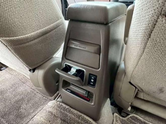 ハイラックスサーフ2.7 SSR-G 4WD　パワステ　パワーウィンドウ　キーレス　エアコン　ABS　ルーフレール　アルミホイール　寒冷地仕様　CD 2700