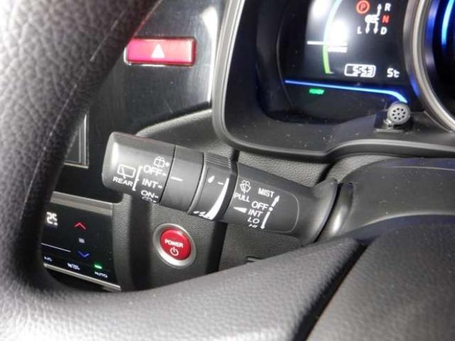 フィット1.5 ハイブリッド Fパッケージ 4WD　ナビ・TV・Bluetooth・LEDヘッドライト・ワイパーデアイサー・純正エンスタ・フォグランプ・スマートキー・プッシュスタート・寒冷地仕様 1500