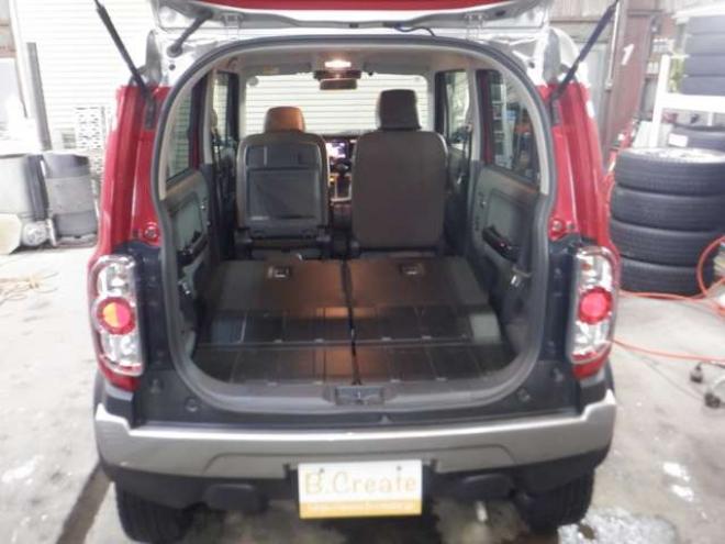 ハスラーJスタイルIII 4WD　ナビ・TV・B/T・後期型・前席シートヒーター・スマートキー・プッシュスタート・HID・ETC・LEDフォグランプ・アイドリングストップ・オートライト・衝突軽減・ルーフレール・DVD再生・ミラーヒーター 660