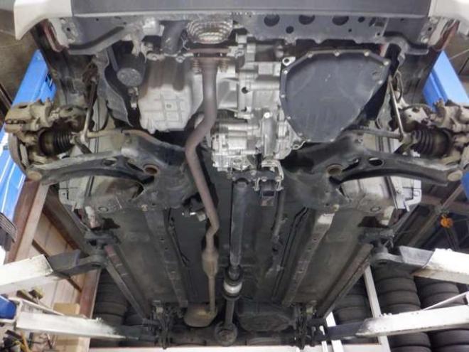 ハスラーJスタイルIII 4WD　ナビ・TV・B/T・後期型・前席シートヒーター・スマートキー・プッシュスタート・HID・ETC・LEDフォグランプ・アイドリングストップ・オートライト・衝突軽減・ルーフレール・DVD再生・ミラーヒーター 660