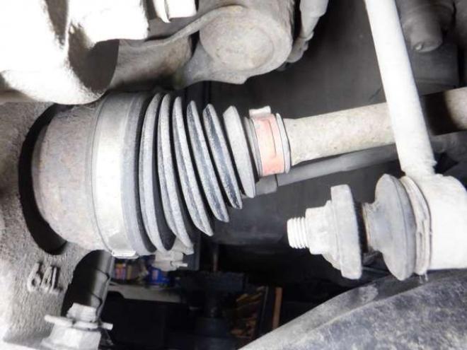 ハスラーJスタイルIII 4WD　ナビ・TV・B/T・後期型・前席シートヒーター・スマートキー・プッシュスタート・HID・ETC・LEDフォグランプ・アイドリングストップ・オートライト・衝突軽減・ルーフレール・DVD再生・ミラーヒーター 660