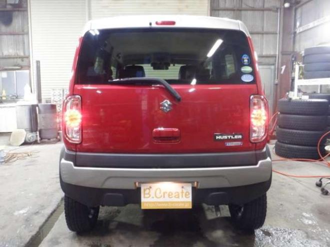 ハスラーJスタイルIII 4WD　ナビ・TV・B/T・後期型・前席シートヒーター・スマートキー・プッシュスタート・HID・ETC・LEDフォグランプ・アイドリングストップ・オートライト・衝突軽減・ルーフレール・DVD再生・ミラーヒーター 660