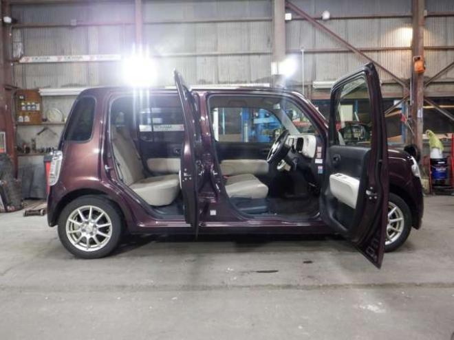 ミラココアL 4WD　ナビ・TV・B/T・Bカメラ・社外エンスタ・車検新規2年・リア修復済み・キーレスキー・エコアイイドル・ライトレベライザー・ベンチシート 660