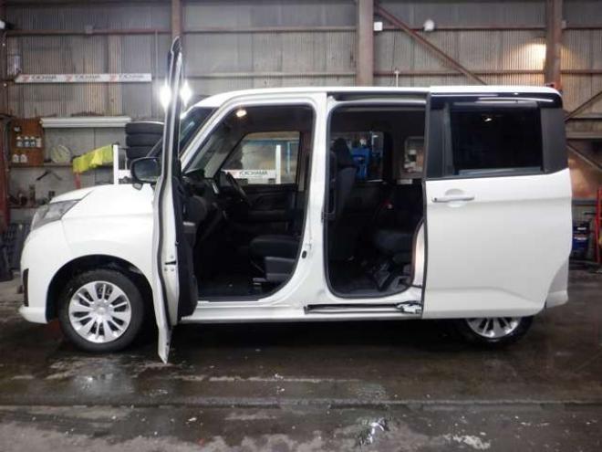 ルーミー1.0 G 4WD　本州仕入・ナビ・TV・B/T・Bカメラ・両側電動・クルコン・ETC・オートマチックハイビーム・衝突軽減・アイドリングストップ・クリアランスソナー・ライトレベライザー・オートエアコン 1000