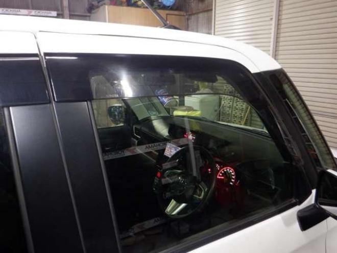 ルーミー1.0 G 4WD　本州仕入・ナビ・TV・B/T・Bカメラ・両側電動・クルコン・ETC・オートマチックハイビーム・衝突軽減・アイドリングストップ・クリアランスソナー・ライトレベライザー・オートエアコン 1000