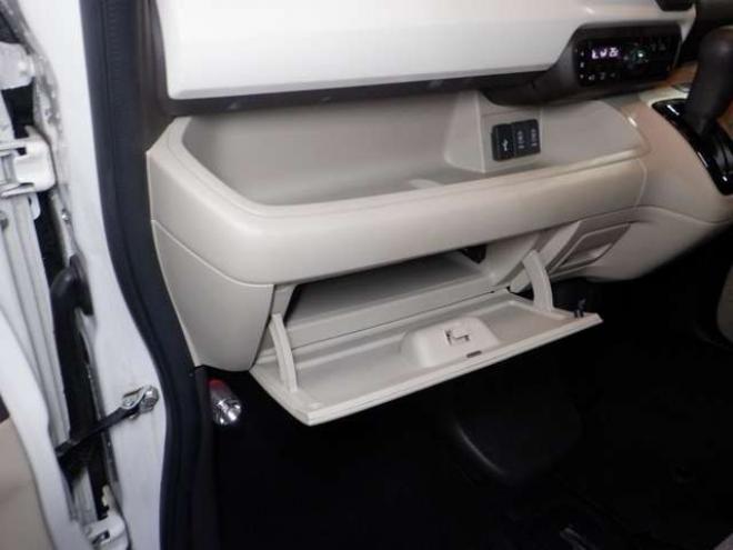 N-BOXG EX ホンダセンシング 4WD　本州仕入・ナビ・TV・B/T・Bカメラ・両側電動・LEDヘッドライト・1オーナー・スマートキー・プッシュスタート・シートヒーター・オートライト・衝突軽減・クルコン・ステアリングスイッチ・クリアランスソナー 660