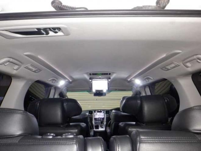 ヴェルファイア3.5 Z Gエディション 4WD　後期型・ナビ・BT・TV・バックカメラ・両側電動・パワーシート・サイドカメラ・フリップダウンモニタ・パワーバックドア・ETC・クルコン 3500