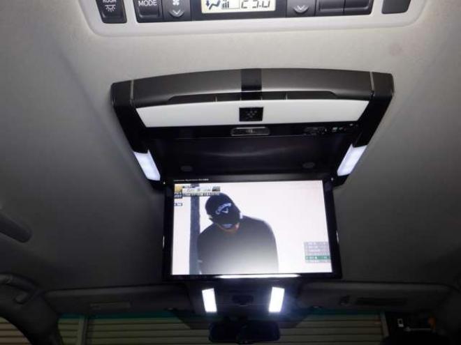 ヴェルファイア3.5 Z Gエディション 4WD　後期型・ナビ・BT・TV・バックカメラ・両側電動・パワーシート・サイドカメラ・フリップダウンモニタ・パワーバックドア・ETC・クルコン 3500