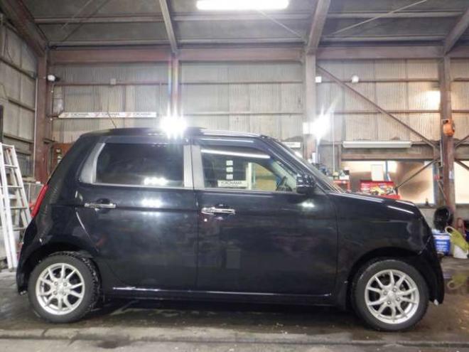 N-ONEG SSパッケージ 4WD　本州仕入れ　4WD　SDナビ　フルセグTV　バックカメラ　USB接続　前席シートヒーター　ステアリングスイッチ　HID　スマートキー　プッシュスタート　ドアバイザー 660