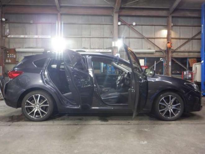 インプレッサスポーツ 2.0 i-L アイサイト 4WD　ブラックレザーセレクション　本州仕入れ　4WD　MOPナビ　B/T　TV　バックカメラ　ETC　クルコン　シートヒーター　レザーシート　衝突軽減　LEDヘッドライト　フォグランプ　ドアバイザー　スマートキー 2000