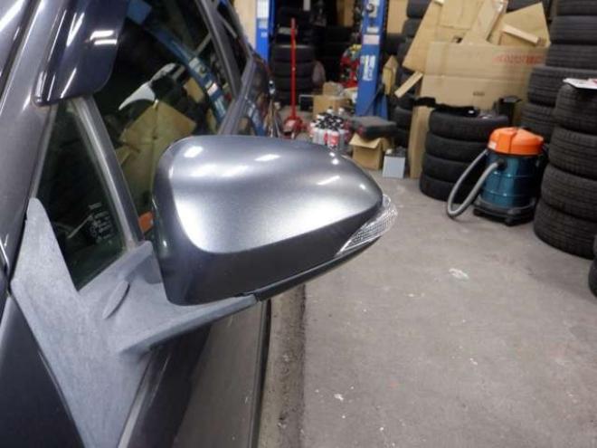 アクア1.5 G ブラックソフトレザーセレクション　本州仕入・ナビ・TV・B/T・レザーシート・本州仕入・純正エアロ・シートヒーター・ステアリングスイッチ・バックカメラ・スマートキー・プッシュスタート 2WD 1500