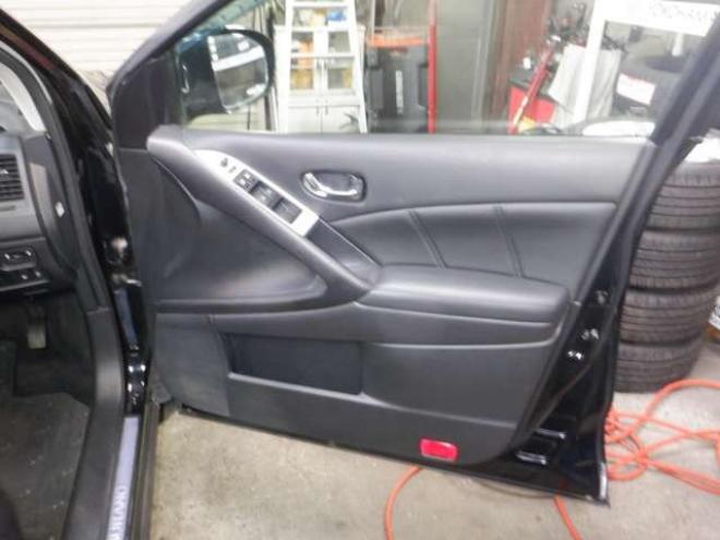 ムラーノ2.5 250XV FOUR 4WD　本州仕入・後期型・メーカーナビ・TV・Bカメラ・サイドカメラ・B/T・革シート・インテリキー・プッシュスタート・ETC・前席パワーシート・クルコン・HID・シートヒーター・フォグランプ・BOSEサウンド 2500