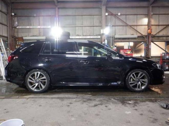 レヴォーグ1.6 GT-S アイサイト 4WD　本州仕入・ナビ・TV・Bカメラ・B/T・衝突軽減・前席パワーシート・LEDヘッドライト・LEDアクセサリーライナー・スマートキー・プッシュスタート・ETC・フォグランプ・クルコン 1600