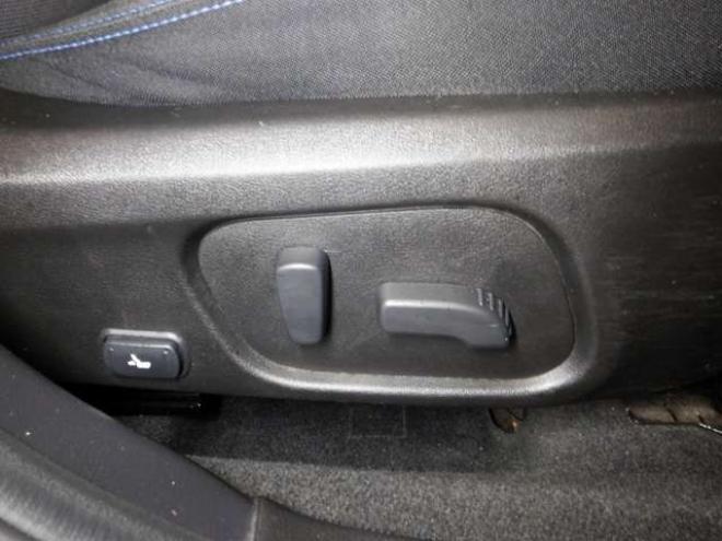 レヴォーグ1.6 GT-S アイサイト 4WD　本州仕入・ナビ・TV・Bカメラ・B/T・衝突軽減・前席パワーシート・LEDヘッドライト・LEDアクセサリーライナー・スマートキー・プッシュスタート・ETC・フォグランプ・クルコン 1600