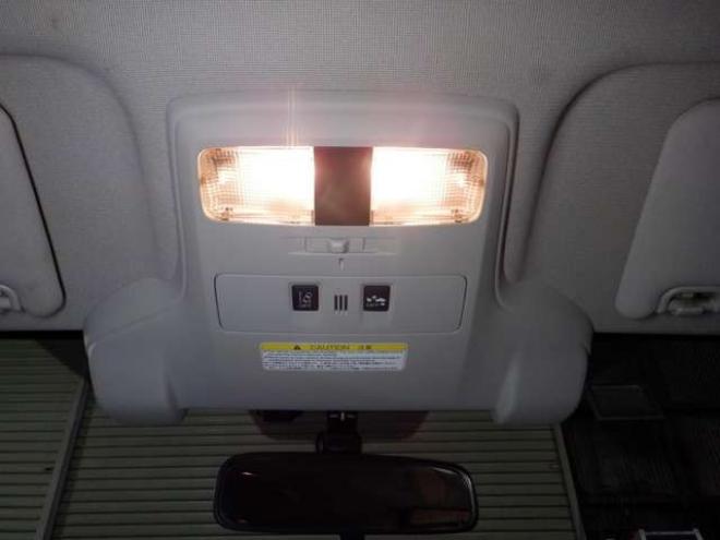 レヴォーグ1.6 GT-S アイサイト 4WD　本州仕入・ナビ・TV・Bカメラ・B/T・衝突軽減・前席パワーシート・LEDヘッドライト・LEDアクセサリーライナー・スマートキー・プッシュスタート・ETC・フォグランプ・クルコン 1600