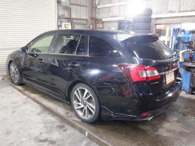 レヴォーグ1.6 GT-S アイサイト 4WD　本州仕入・ナビ・TV・Bカメラ・B/T・衝突軽減・前席パワーシート・LEDヘッドライト・LEDアクセサリーライナー・スマートキー・プッシュスタート・ETC・フォグランプ・クルコン 1600