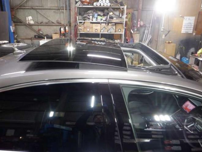 アウディA8 55 TFSI クワトロ 4WD　本州仕入・ナビ・TV・B/T・サンルーフ・黒革・360°カメラ・LEDヘッドライト・後席リモート・BANG&OLUSENサウンド・電動トランク・全席電動シート・全席パワークロージングドア・ヘッドアップディスプレイ 3000