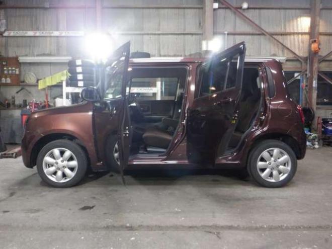 ラパンX 4WD　ナビ・TV・バックカメラ・USB・スマートキー・プッシュスタート・シートヒーター・ETC・ライトレベライザー・ドアバイザー・電動格納ドアミラー 660