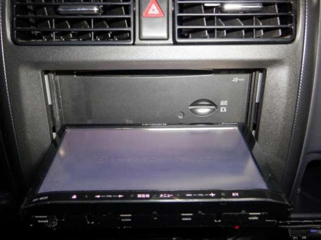 ジムニーワイルドウインド 4WD　本州仕入・ナビ・TV・Bカメラ・専用レザーシート・ETC・キーレス・シートヒーター・フォグランプ・ターボ・純正AW・電動格納ミラー・ミラーヒーター・ルーフレール 660