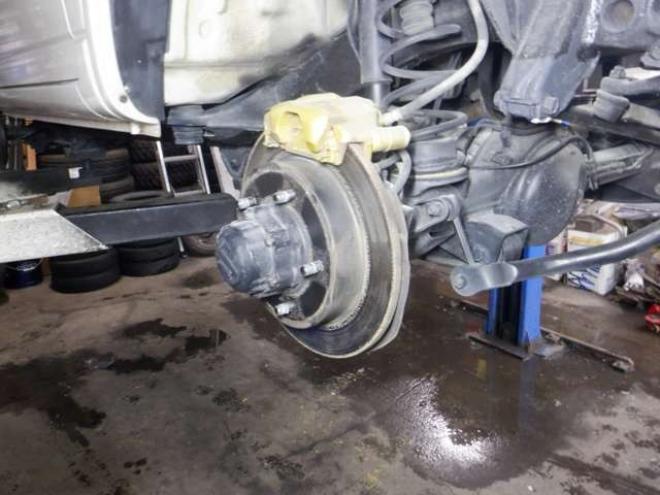 ジムニーワイルドウインド 4WD　本州仕入・ナビ・TV・Bカメラ・専用レザーシート・ETC・キーレス・シートヒーター・フォグランプ・ターボ・純正AW・電動格納ミラー・ミラーヒーター・ルーフレール 660