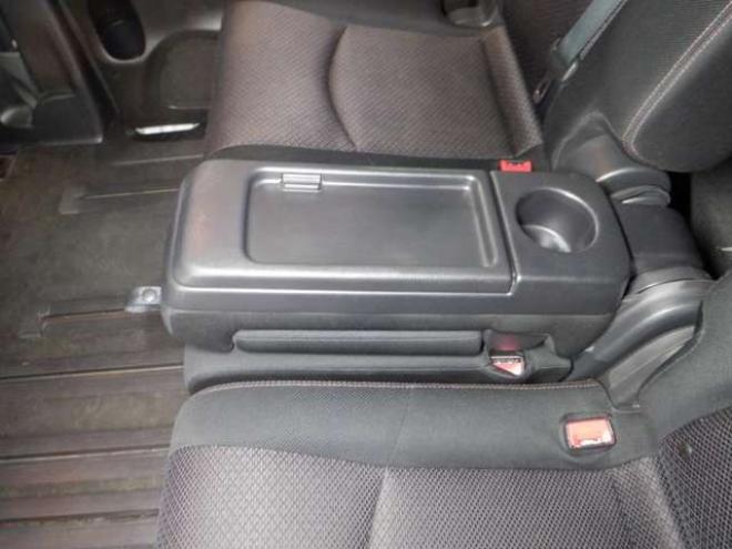 セレナ2.0 ハイウェイスター 4WD　ナビ・TV・Bカメラ・B/T・両側電動・インテリキー・プッシュスタート・アイドリングストップ・クルコン・HID・ETC・フォグランプ・純正AW・寒冷地仕様・純正エンスタ・リア席サンシェード 2000