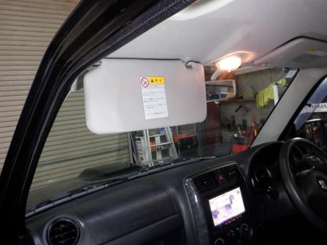 ジムニーワイルドウインド 4WD　本州仕入・ナビ・フルセグTV・キーレス・フォグランプ・シートヒーター・ミラーヒーター・ルーフレール・ターボ・社外AW・ライトレベライザー・電動格納ミラー・DVD再生・JAOSマッドガード 660