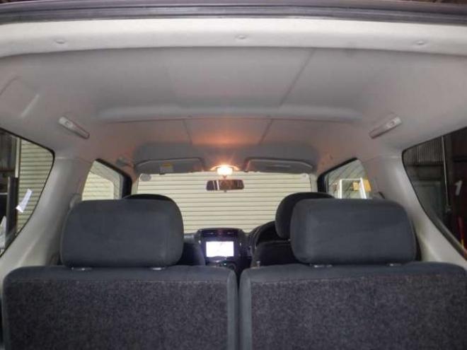 ジムニーワイルドウインド 4WD　本州仕入・ナビ・フルセグTV・キーレス・フォグランプ・シートヒーター・ミラーヒーター・ルーフレール・ターボ・社外AW・ライトレベライザー・電動格納ミラー・DVD再生・JAOSマッドガード 660