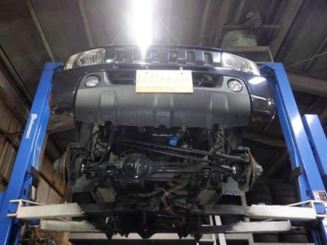 ジムニーワイルドウインド 4WD　本州仕入・ナビ・フルセグTV・キーレス・フォグランプ・シートヒーター・ミラーヒーター・ルーフレール・ターボ・社外AW・ライトレベライザー・電動格納ミラー・DVD再生・JAOSマッドガード 660