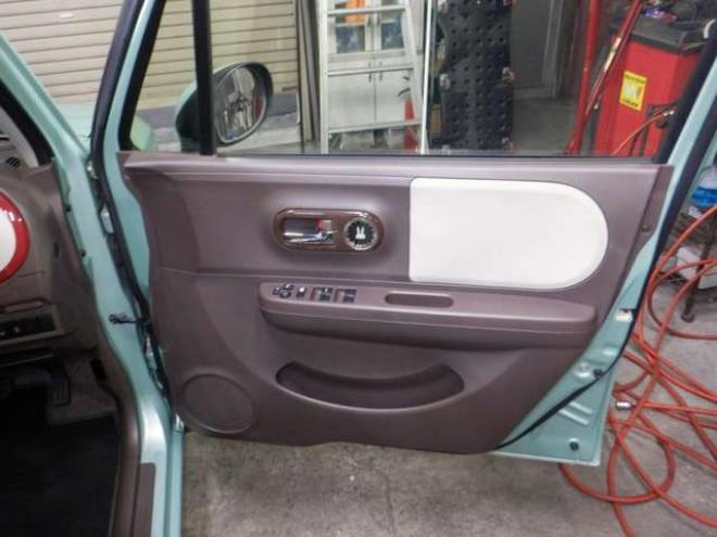 ラパンショコラ X 4WD　ナビ・TV・DVD再生・バックカメラ・スマートキー・プッシュスタート・HID・シートヒーター・アイドリングストップ・ETC・社外エンスタ・ベンチシート・ドアバイザー・オートライト 660