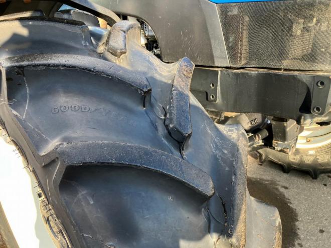 トラクターニューホランド　中古　T6020　DELTA