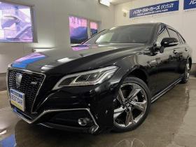 クラウンハイブリッド　ＲＳアドバンス　本州仕入　ワンオーナー　寒冷地仕様　禁煙車　電動サンルーフ　ヘッドアップディスプレイ　シーケンシャルウィンカー　純正ブラックレザーシート　純正１８インチスパッタリングＡＷ　社外１７ＡＷ＋スタッドレス付 4WD 2500 4Dr