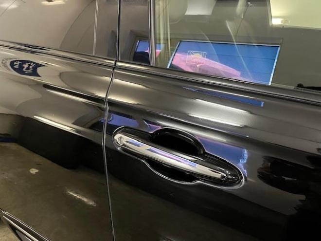 クラウンハイブリッドＲＳアドバンス　本州仕入　ワンオーナー　寒冷地仕様　禁煙車　電動サンルーフ　ヘッドアップディスプレイ　シーケンシャルウィンカー　純正ブラックレザーシート　純正１８インチスパッタリングＡＷ　社外１７ＡＷ＋スタッドレス付 4WD 2500 4Dr